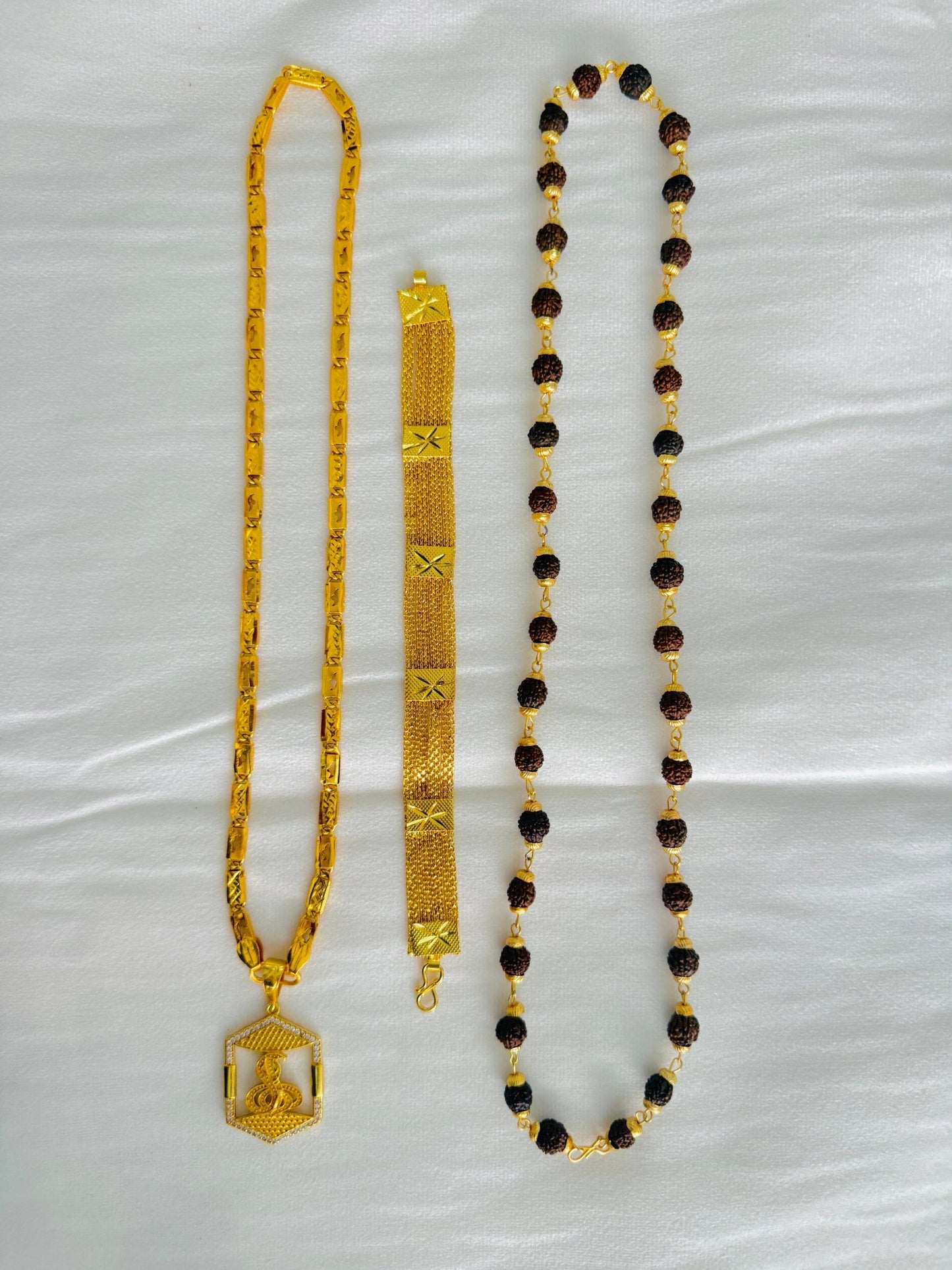 Premium Gold Plated 4 Products Combo – Hexagon Goga Maharaj Pendant, Designer Box Chain, Gold Bracelet & Rudraksha Mala for Men